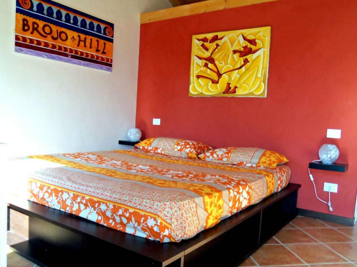 Brojo Hill Bed & Breakfast Longare Exterior photo