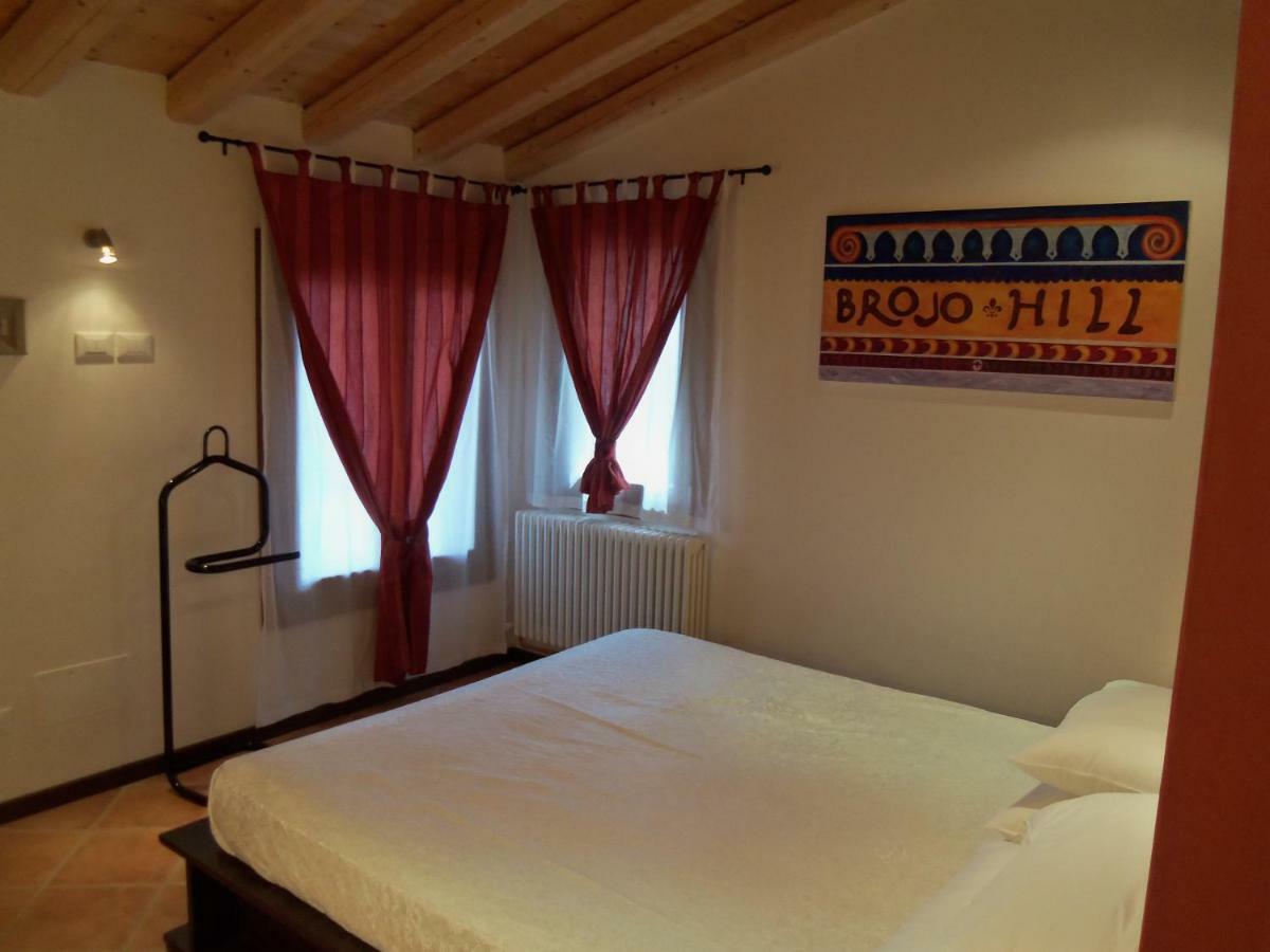 Brojo Hill Bed & Breakfast Longare Exterior photo